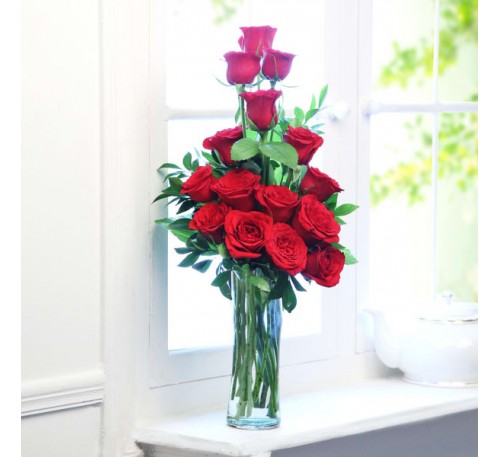 Vase Arrangement of 15 Red Roses