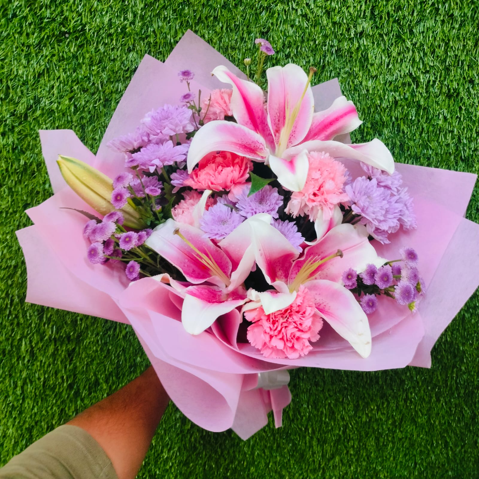 Beautiful fresh flower bouquet and gift arrangement – FlowerDekho