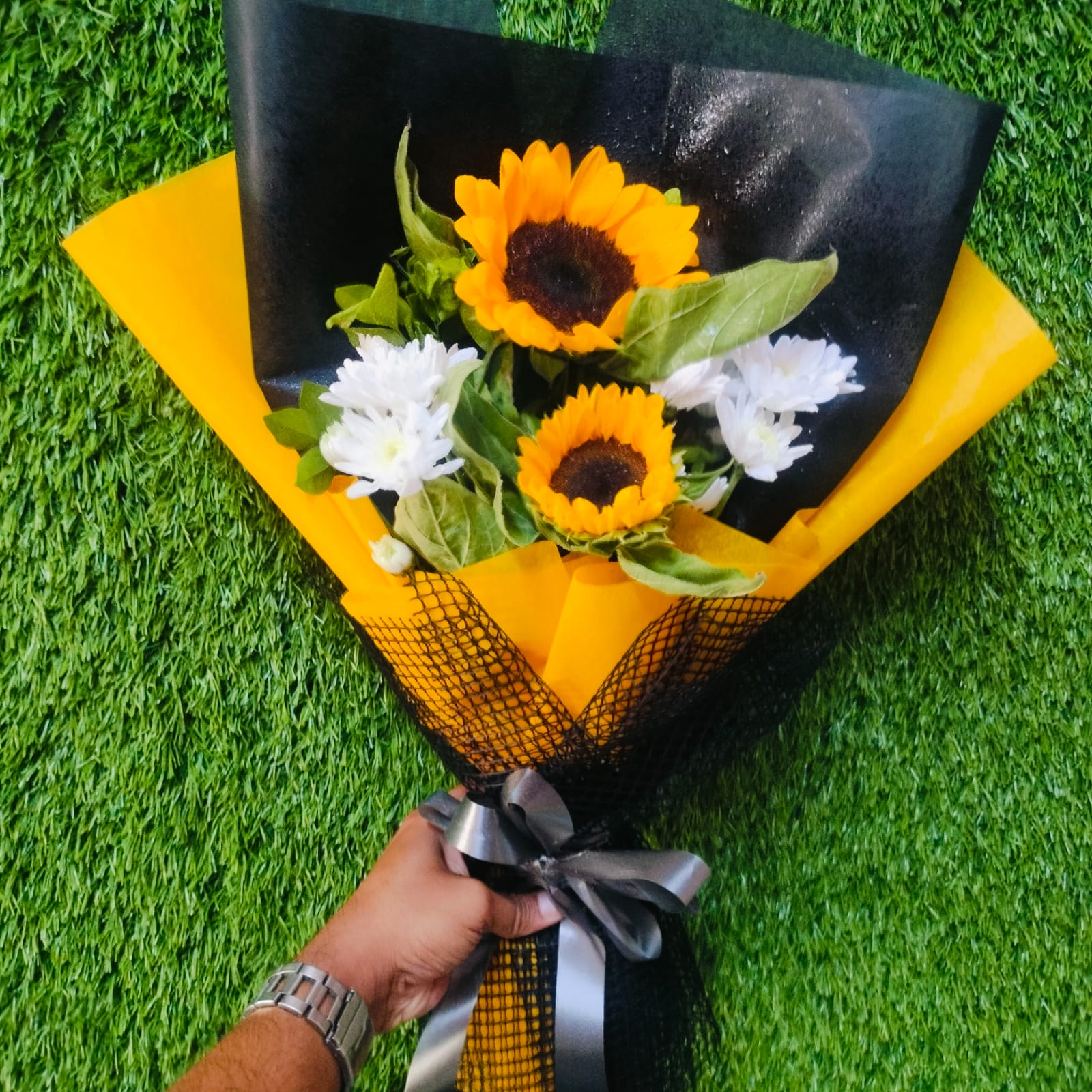 Beautiful fresh flower bouquet and gift arrangement – FlowerDekho