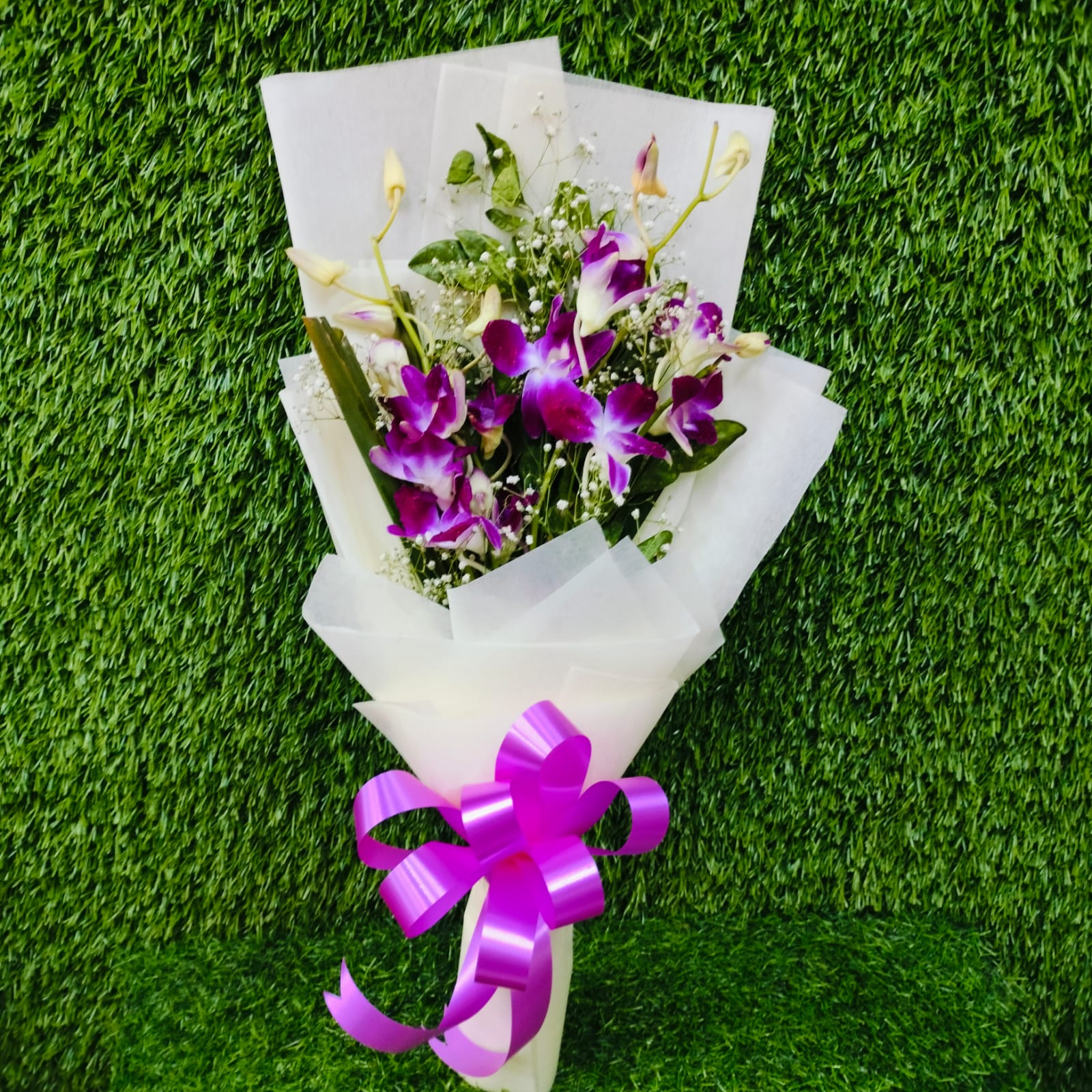 Beautiful fresh flower bouquet and gift arrangement – FlowerDekho