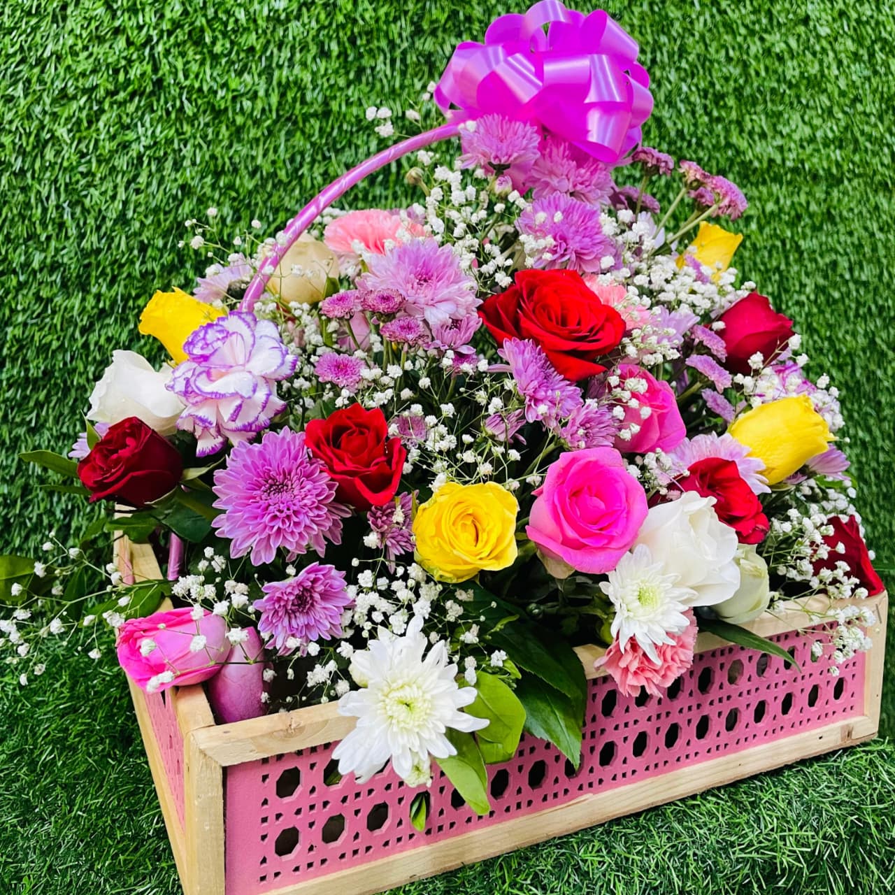 Mixed color flower basket for gifting – FlowerDekho